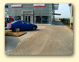 montaj pavele borduri si rigole Showroom Mitsubishi si Hunday